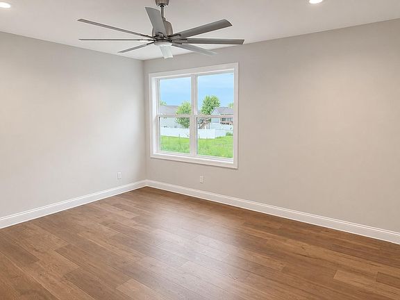 4th image of 7362 Kahl Cir NE