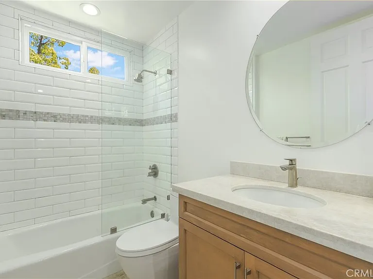 11805 Henley Ln — Photo 13
