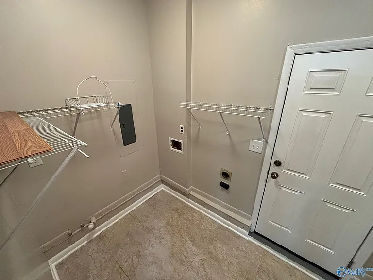 2206 Harris Rd NW — Photo 7
