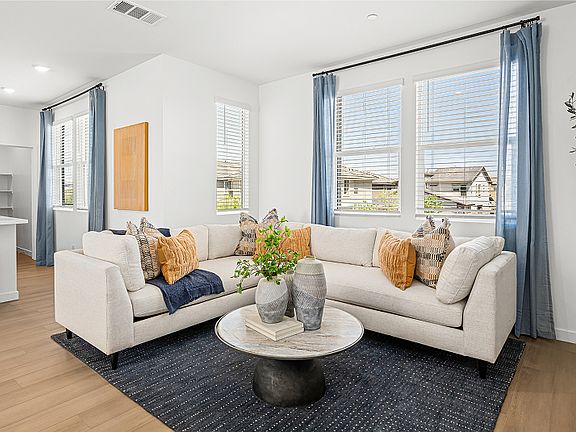7th image of this home