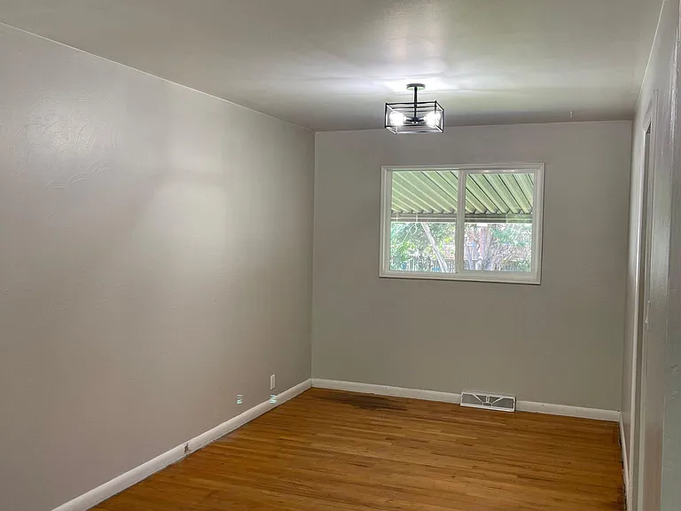 3230 W Grand Ave — Photo 2