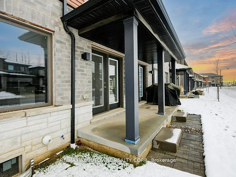 120 Court Dr #85 — Photo 33