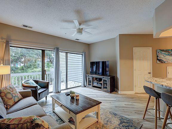 2nd image of 10 Lemoyne Ave #57