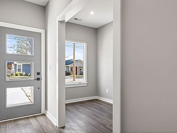 2nd image of 1523 Sunrise Ave