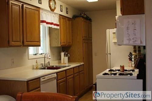 2nd image of 8621 Herbert St
