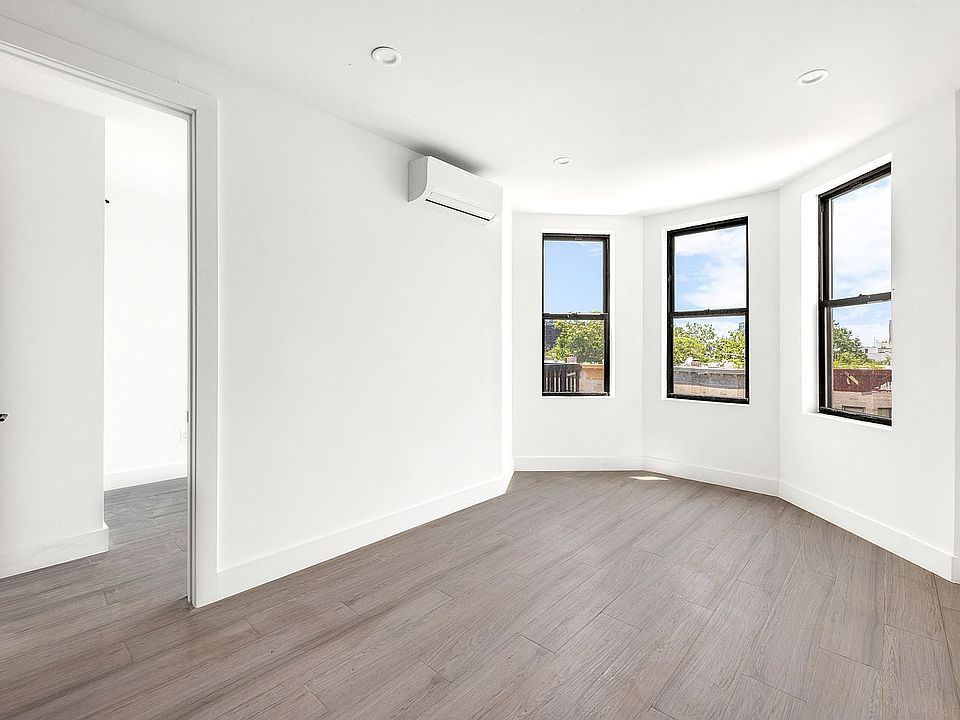 1st image of 388 Cornelia St APT 4