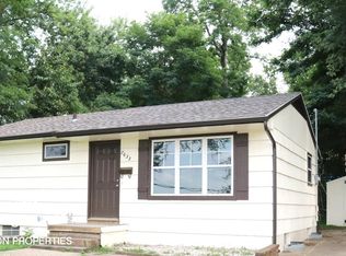 7633 Ozark Rd, Kansas City, MO 64129