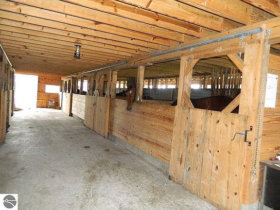 5th image of 5911 SW County Line Rd