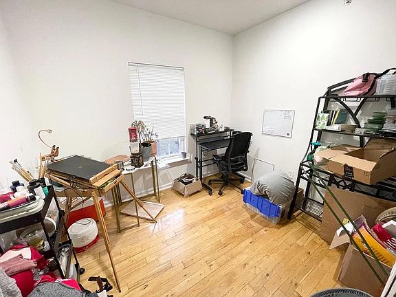 2nd image of 1218 N Hope St #U2