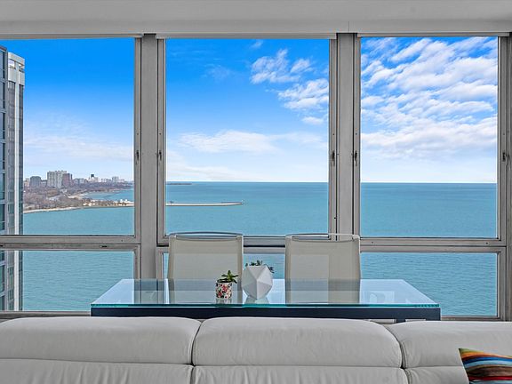 4th image of 880 N Lake Shore Dr APT 22A