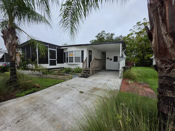 14233 Mayfair Ave #102, Hudson, FL 34667