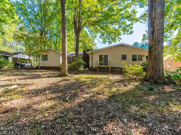 1613 Ridgeland Dr, Raleigh, NC 27607