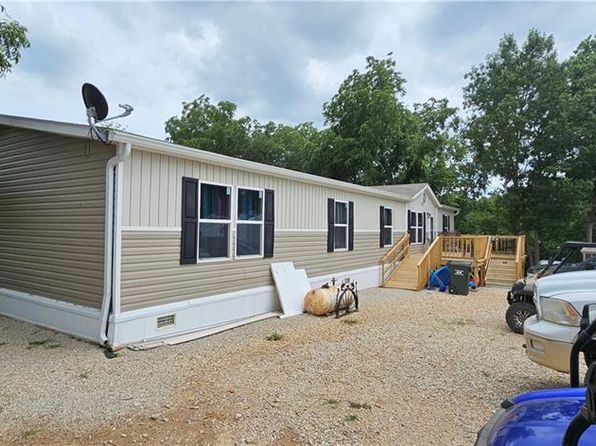 1318 NW 911p Rd, Blairstown, MO 64726