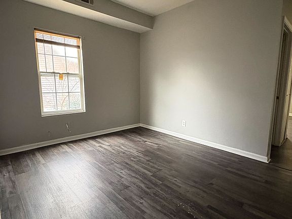 5th image of 127 N 46th St APT 1