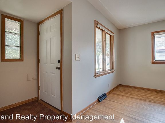 3rd image of 1808-1810 Ulysses St NE #1808