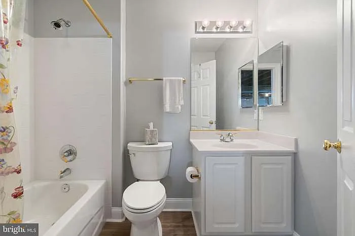 2707 Glendas Way — Photo 16
