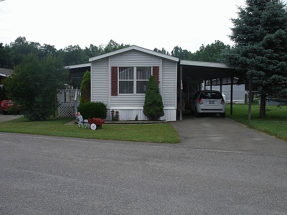 5th image of 8 Greenway Dr