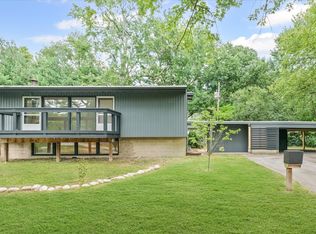6 Shuman Cir, Urbana, IL