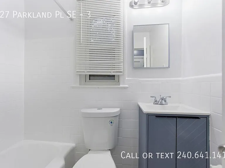 327 Parkland Pl SE #3 — Photo 9