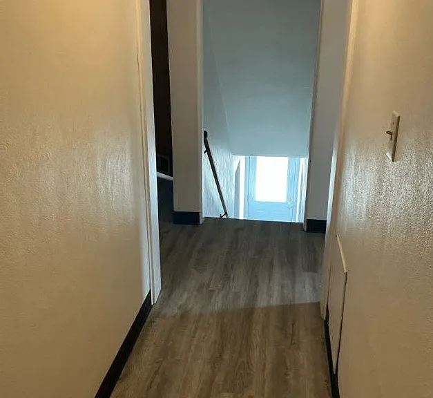 10 SW 16th St #9 — Photo 3
