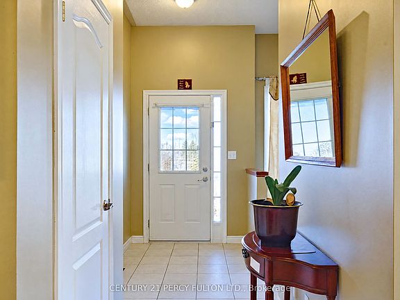 3rd image of 7 Bridlewood Blvd