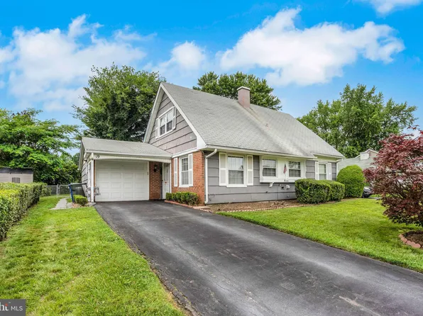 19 Marblestone Ln, Willingboro, NJ 08046