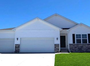1100 Northview Dr, Waukee, IA 50263
