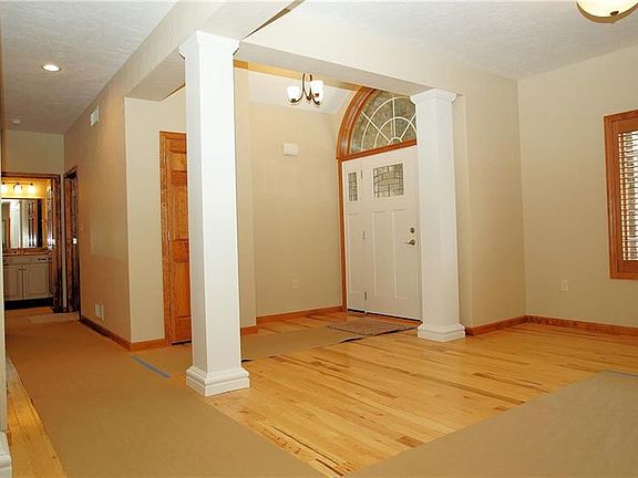4th image of 1000 Southway Dr