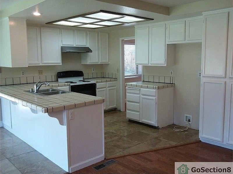 2nd image of 3507 Pleasant Row Ct