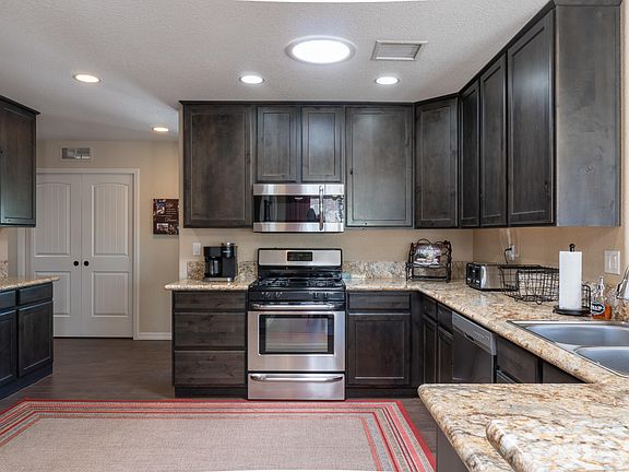 5th image of 2414 Pima Dr S