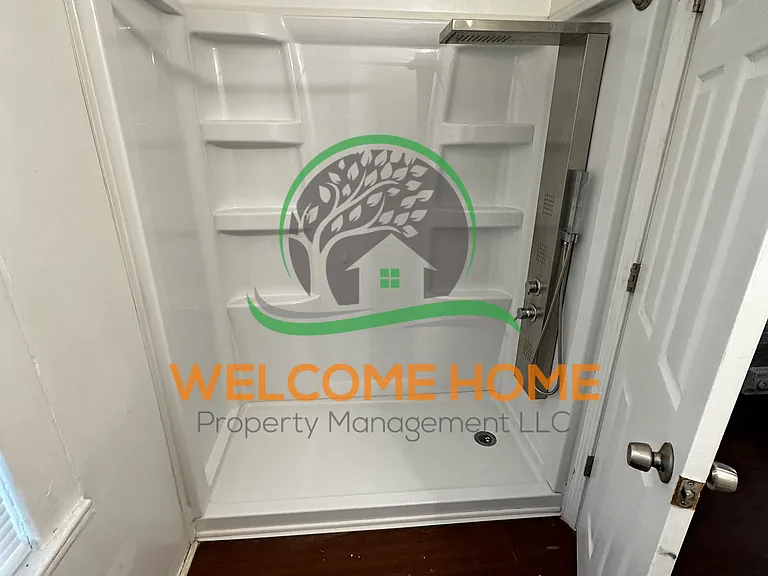 1902 Salem St #1 — Photo 14