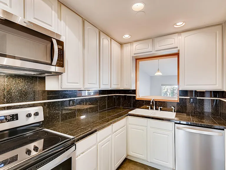 2665 N Raleigh St — Photo 4
