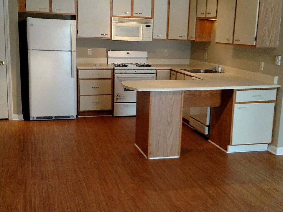 1st image of 4 Knights Bridge Drive # 202 Fl 2nd