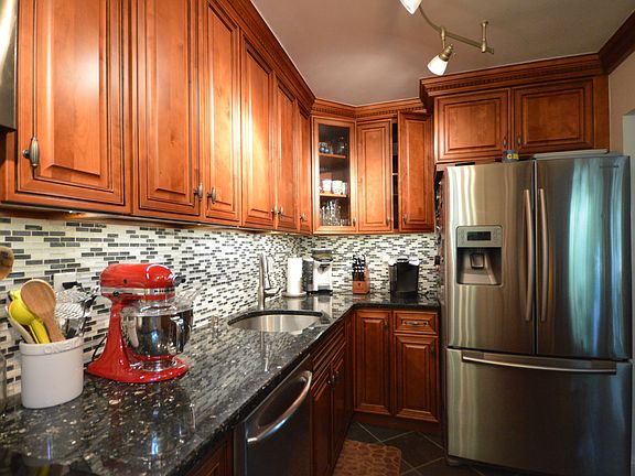2nd image of 140 N Broadway D-1 #D-1