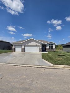603 N Acacia Avenue, Clever, MO, 65631