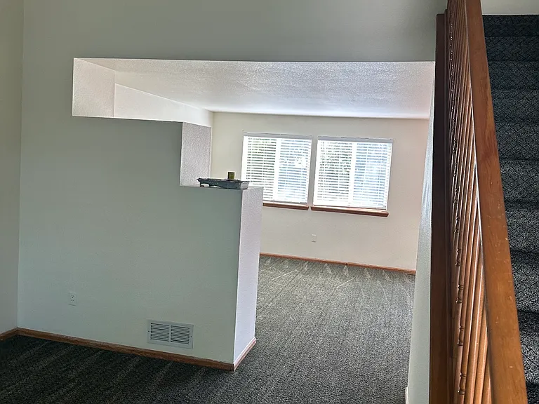 12148 Locust St — Photo 2