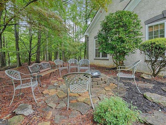 5th image of 1313 Amberwood Dr