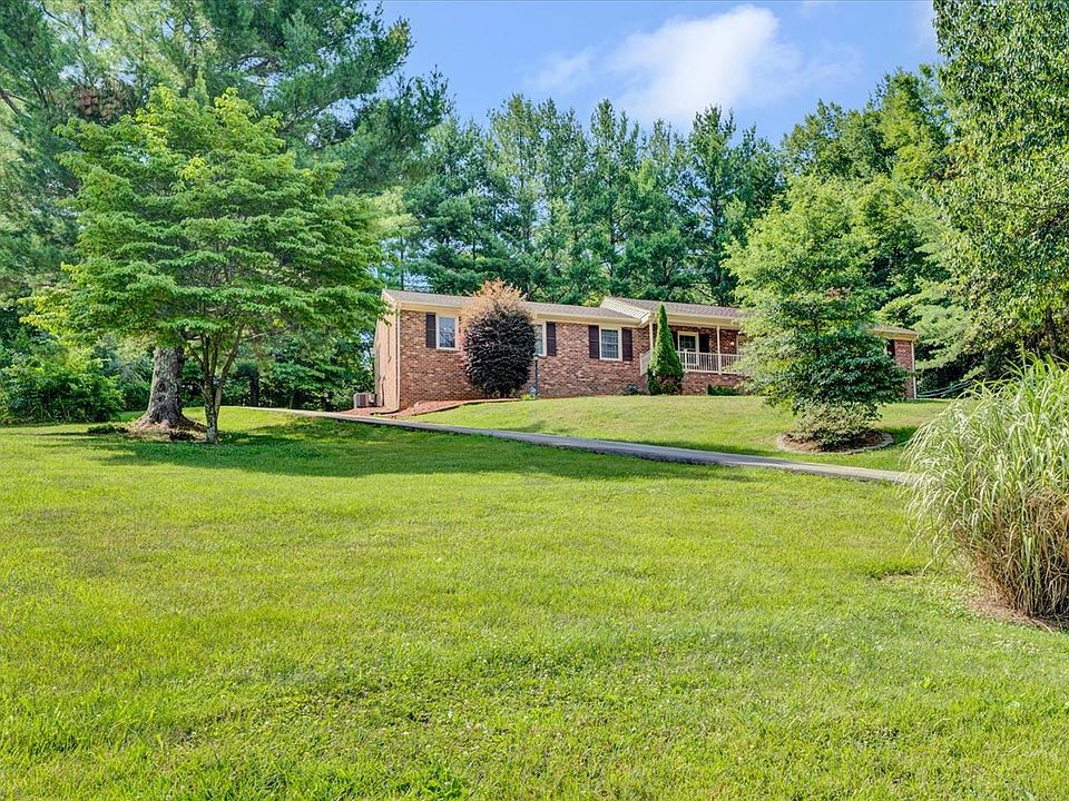 1st image of 185 Clearview Cir Lot 32A