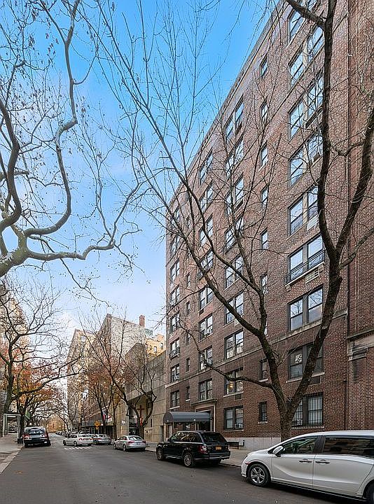 2nd image of 36 W 84th St APT 2A