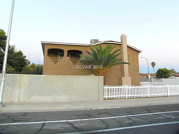 4th image of 4700 Montebello Ave