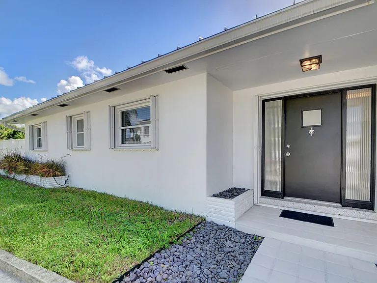 1171 Bimini Ln — Photo 13