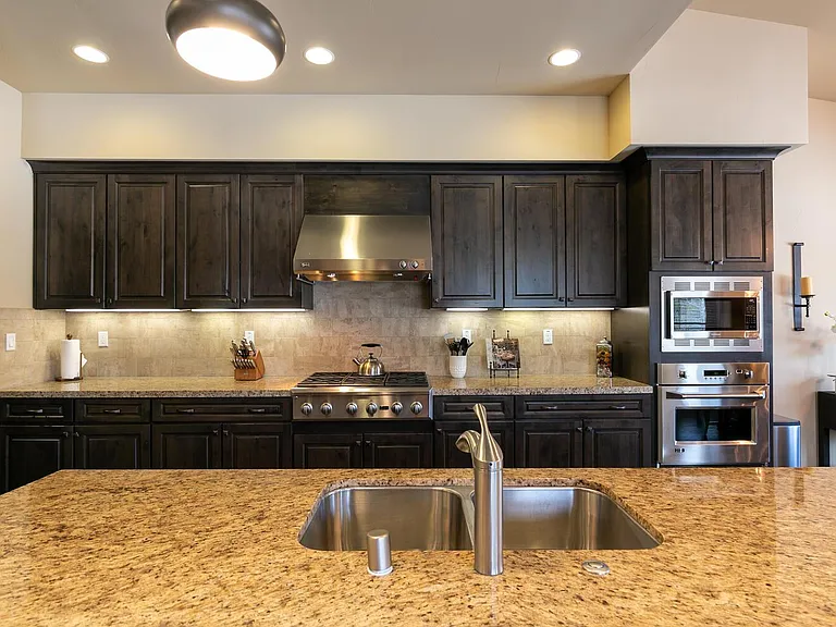 10108 Sagebrush Ct — Photo 11