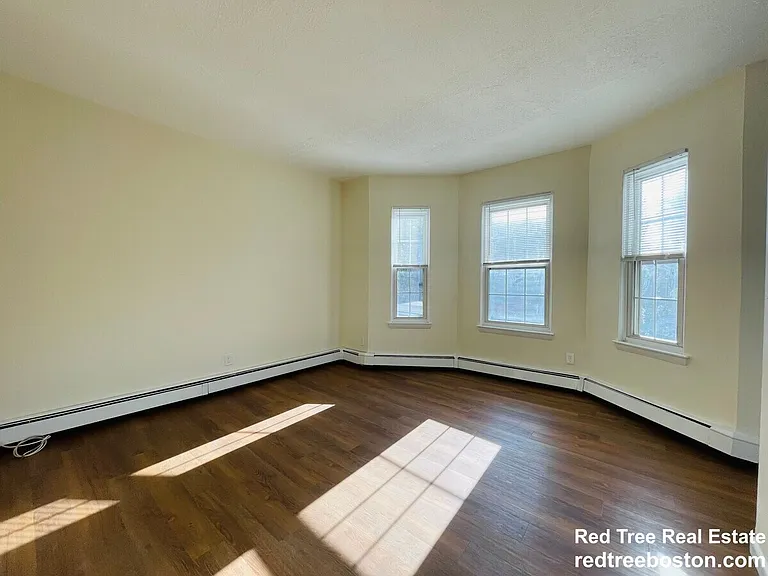 62 S Huntington Ave #4 — Photo 2