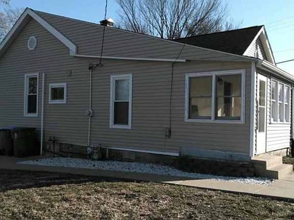 2nd image of 196 Summit Ave