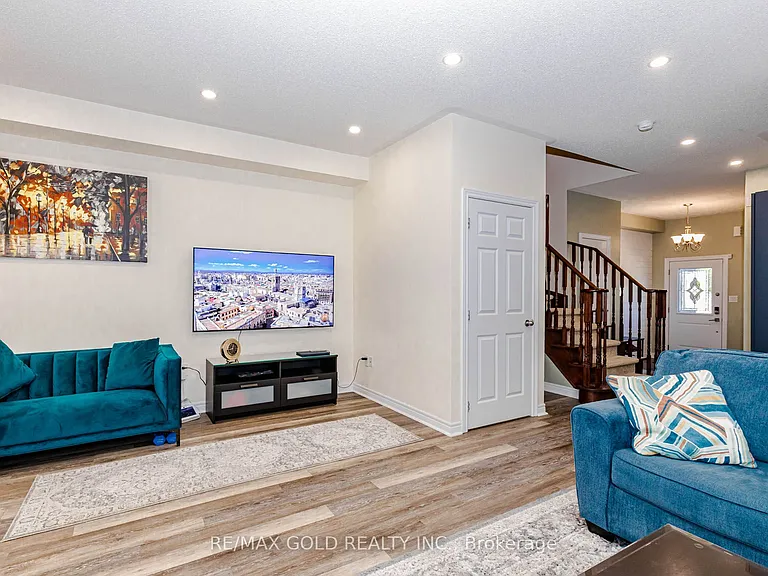 65 Niagara Trl — Photo 13