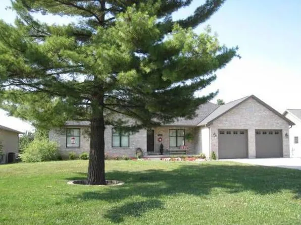 1504 Highland Ln, Quincy, IL 62305