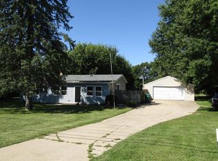 5910 S County Road D, Beloit, WI 53511