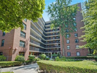 35-11 85th St APT 3H, Queens, NY, 11372