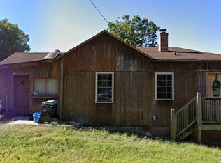 402 Amherst Rd, Staunton, VA 24401