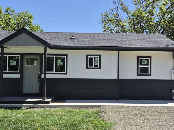 119 Walnut St, Myrtle Creek, OR 97457